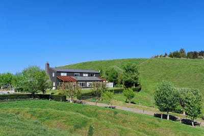 /international/nz/83-hitiri-road-kinloch-taupo-380066113909/