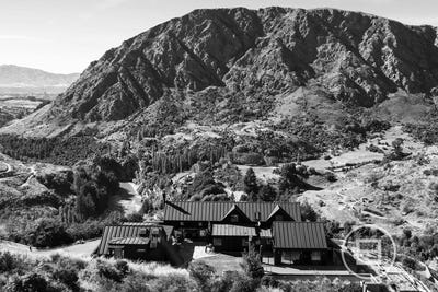 /international/nz/12-crows-nest-road-arthurs-point-queenstown-380066083633/