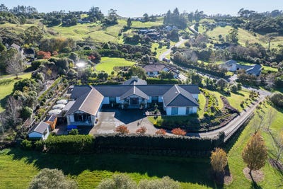 /international/nz/39-rautahi-terrace-redvale-rodney-380066178678/