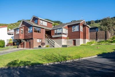 /international/nz/11-duval-grove-tawa-wellington-city-380066107858/