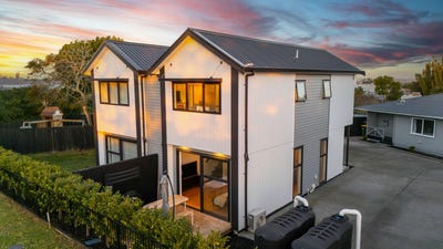 /international/nz/111-hobsonville-road-west-harbour-waitakere-city-380066168551/