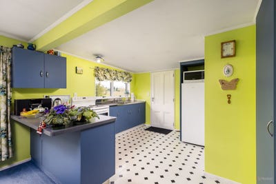 /international/nz/749-hakataramea-highway-waimate-canterbury-380066122352/