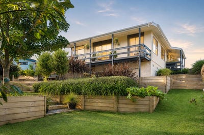 /international/nz/110-harris-street-inner-kaiti-gisborne-380066111027/