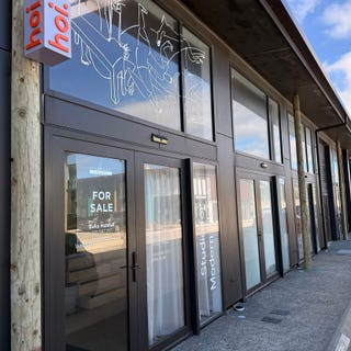 /international/nz/70-kingsford-smith-street-rongotai-wellington-city-380066149048/