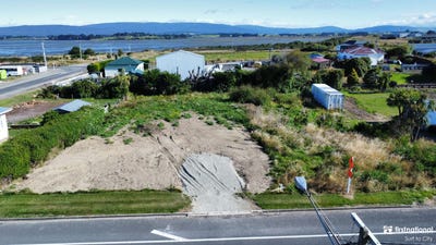 /international/nz/48-palmerston-street-riverton-southland-380066095576/