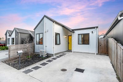 /international/nz/29-combat-street-papakura-auckland-380066180635/