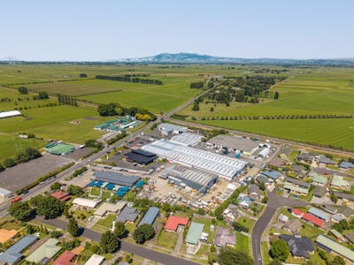 /international/nz/140-collins-road-melville-hamilton-city-380066128135/