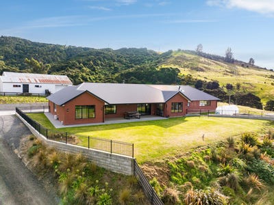 /international/nz/60-tirohanga-road-north-taieri-dunedin-city-380066115851/