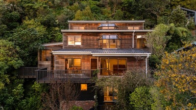 /international/nz/19-kaitawa-road-york-bay-eastbourne-lower-hutt-city-380066104282/