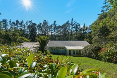 /international/nz/1040-fisher-riley-road-kaingaroa-far-north-380066116022/