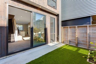 /international/nz/28-houhere-street-paraparaumu-kapiti-coast-380066102454/