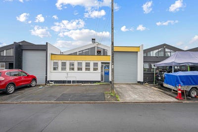 /international/nz/42-henderson-valley-road-henderson-waitakere-city-380066145803/