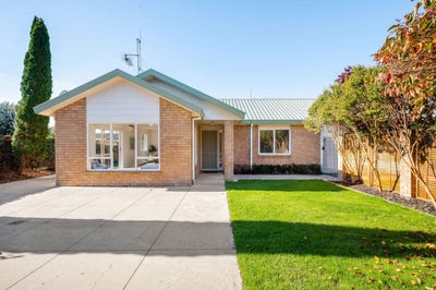 /international/nz/enderley-hamilton-city-380066170603/