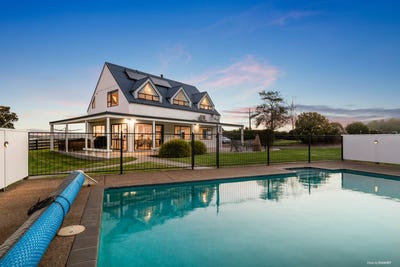 /international/nz/cameron-town-road-pukekohe-waikato-380066078690/