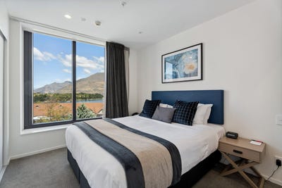 /international/nz/205-door-206-ramada-hotel-qtn-18-frankton-road-queenstown-central-central-otago-lakes-district-380066095308/