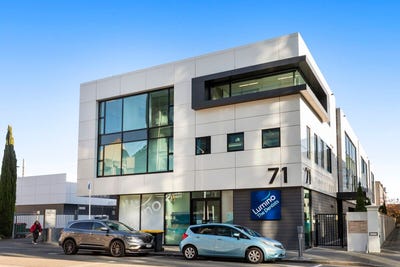 /international/nz/christchurch-central-canterbury-380066144305/