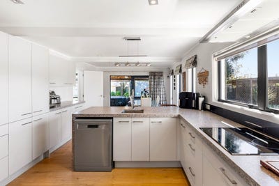 /international/nz/41-manse-road-pahurehure-papakura-380066079306/