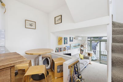 /international/nz/2-168-tinakori-road-thorndon-wellington-city-380066184817/