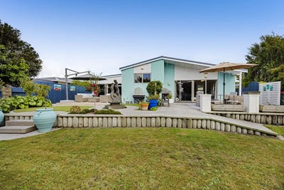 /international/nz/14-culzean-grove-bell-block-new-plymouth-380066090975/