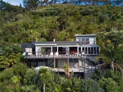 /international/nz/7-kent-street-whangaroa-far-north-380066101893/