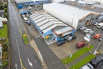 /international/nz/2-grayson-avenue-papatoetoe-manukau-city-380066128603/