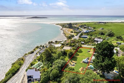 /international/nz/45-sheffield-street-taieri-mouth-clutha-380066096384/