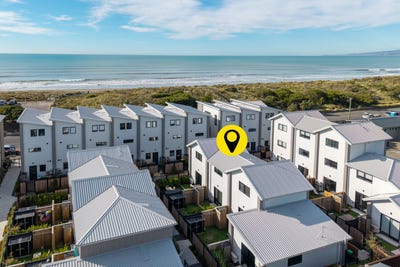 /international/nz/232-marine-parade-new-brighton-christchurch-city-380066101001/