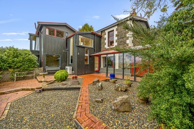 /international/nz/190-blueskin-road-careys-bay-dunedin-city-380066108129/
