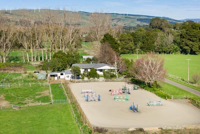 /international/nz/19-river-road-ashhurst-palmerston-north-city-380066179439/