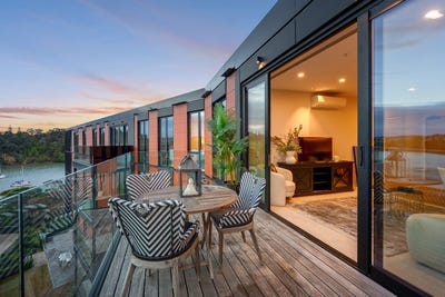 /international/nz/12-marlborough-crescent-hobsonville-waitakere-city-380066116514/