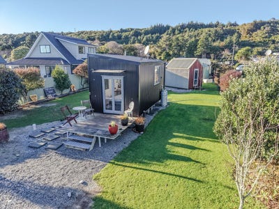 /international/nz/26-ogilvie-road-greymouth-grey-380066105549/