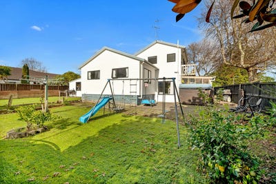 /international/nz/196-cascades-road-pakuranga-heights-manukau-city-380066115054/