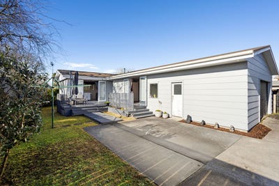 /international/nz/hamilton-east-hamilton-city-380066123050/