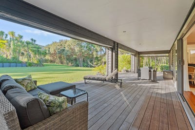 /international/nz/875-hibiscus-coast-highway-orewa-rodney-380066112240/