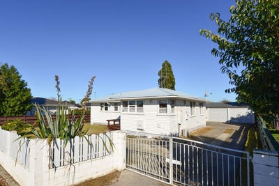 /international/nz/heath-street-saint-andrews-hamilton-city-380066109800/