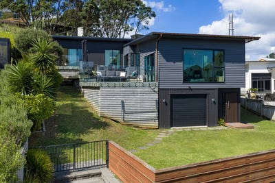 /international/nz/36-robertson-street-raglan-waikato-380066169778/