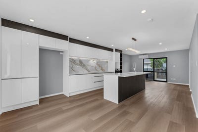 /international/nz/highland-park-manukau-city-380066094946/