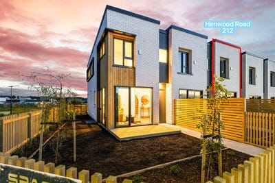 /international/nz/212-henwood-road-westgate-waitakere-city-380066180386/