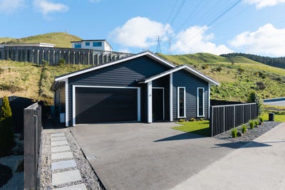 /international/nz/131-melksham-drive-churton-park-wellington-city-380066181250/