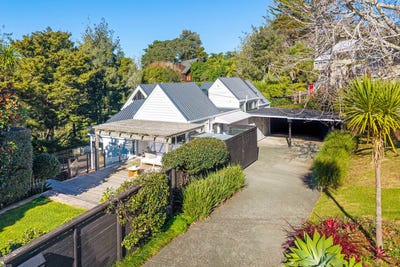 /international/nz/27-le-roy-terrace-birkenhead-north-shore-city-380066079243/