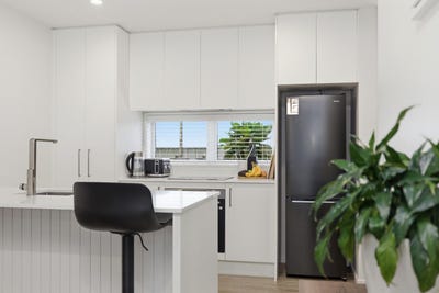 /international/nz/otumoetai-tauranga-380066110208/