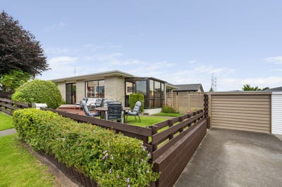 /international/nz/30-emmett-street-greerton-tauranga-380066109125/