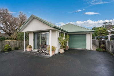 /international/nz/south-dunedin-dunedin-city-380066169798/