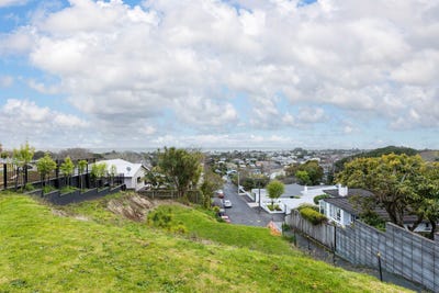 /international/nz/8-barton-street-strandon-new-plymouth-380066106055/
