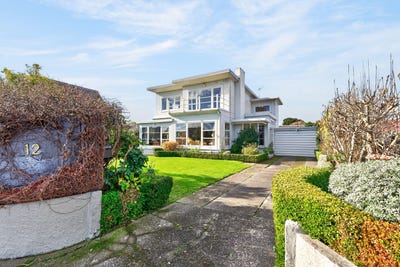 /international/nz/bellevue-road-woburn-wellington-380066124586/