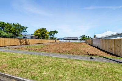/international/nz/welbourn-new-plymouth-380066110642/