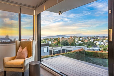 /international/nz/mission-bay-auckland-city-380066103969/