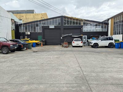 /international/nz/16-view-road-henderson-waitakere-city-380066147802/