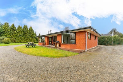 /international/nz/115-main-north-road-geraldine-timaru-380066122043/