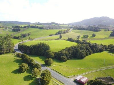 /international/nz/543-west-coast-road-makarau-rodney-380066084239/